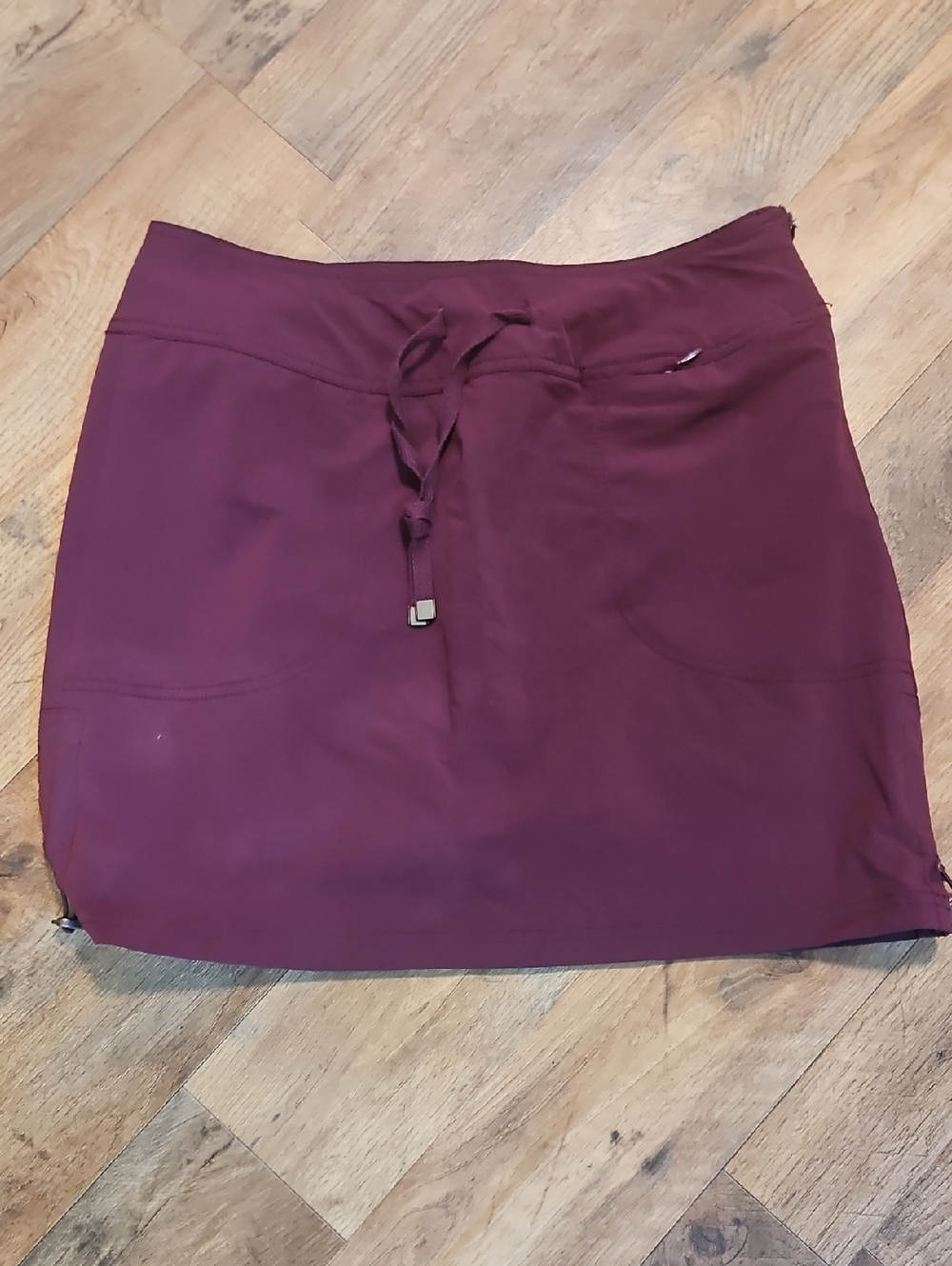 👖Green Tea Burgundy Drawstring Active Skort